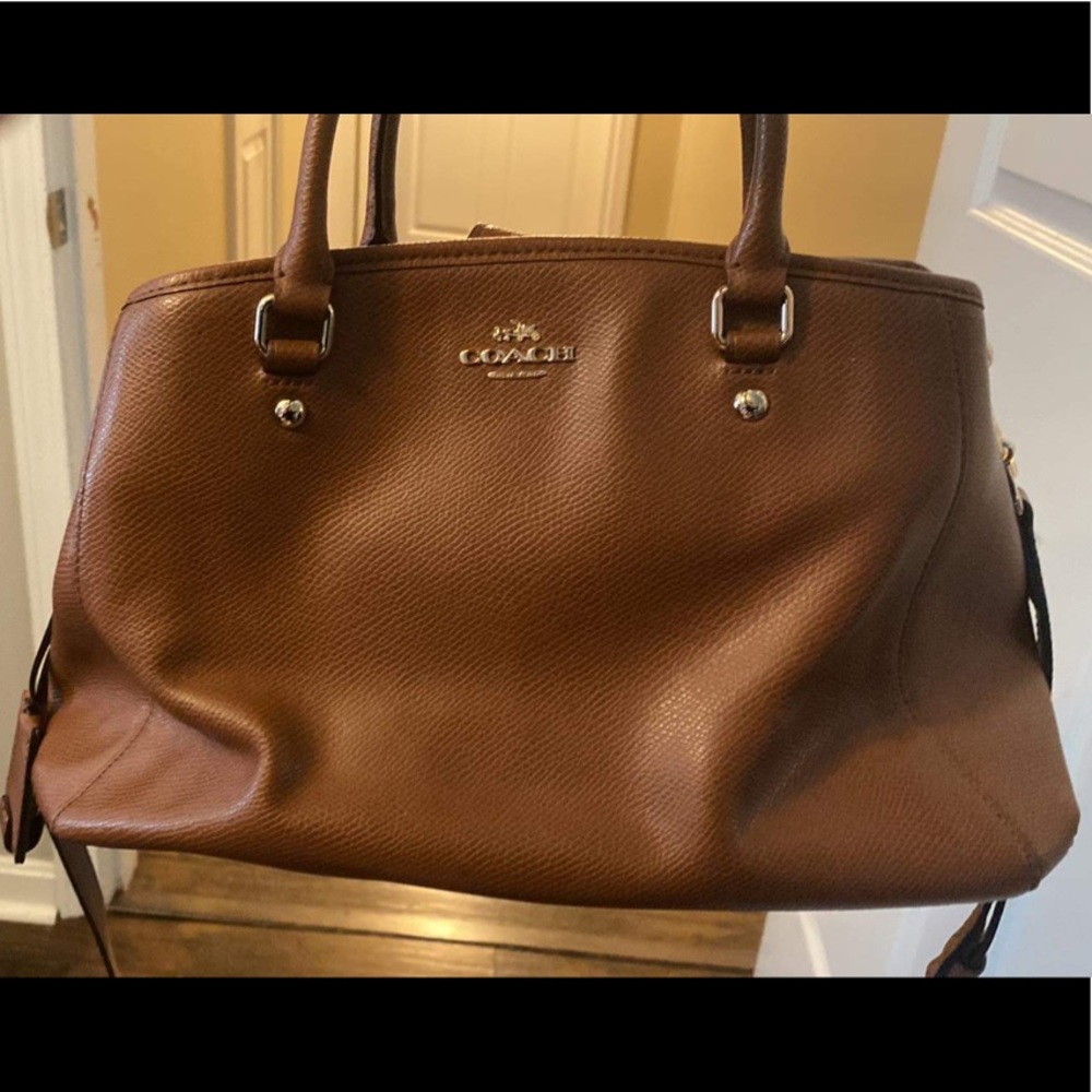 Lillie Carryall Crossbody